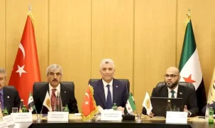 Devrim sonrası Halep’i ziyaret eden ilk yabancı Bakan oldu
