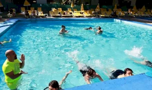 Efes Selçuk’ta engelsiz çocukların kulaçları geleceğe uzanıyor