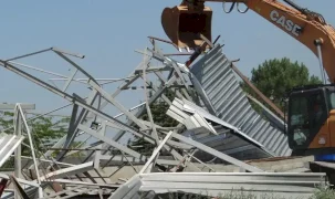 İzmir Ömerli'de kaçak yapıya geçit yok