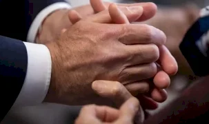 İzmir'de emekli destekleri güçlendirildi... Kira ve alışveriş yardımı 4 bin TL’ye çıkarıldı