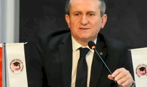 İzmir'de özel okullarda zorlu kayıt dönemi! Teşvikler kalktı, veli devlet okuluna yöneldi