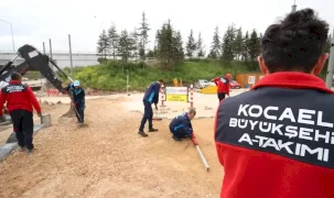 Kocaeli Büyükşehir’in sahadaki güçlü imzası: A Takımı