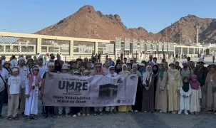Konya Büyükşehir'in umre ödüllü ilk kafilesi yurda döndü