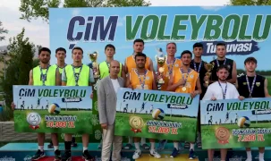 Konya Selçuklu'da 'Çim Voleybolu'na muhteşem final