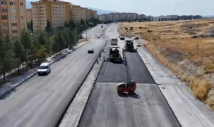 Kütahya’da asfalt çalışmaları sürüyor