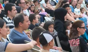Maltepe’de çocuk tiyatroları yazı renklendirdi