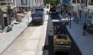 Manisa Soma'da Turgutalp Mahallesi ilk kez sıcak asfaltla buluşuyor