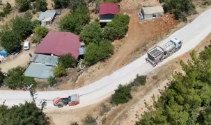 Mersin Büyükşehir, Balandız’da üretici yolunu yeniledi