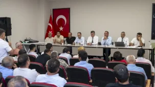 Mersin Silifke’de muhtarlar yerel yöneticilerle buluştu