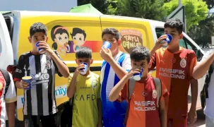 Mersin’de yaz sıcaklarına limonlu serinlik