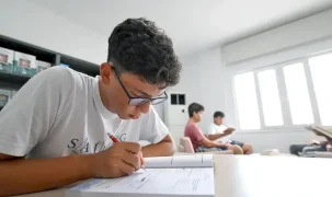 Mersn Aydıncık okuma salonu öğrencilerin gözdesi