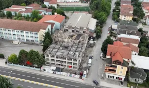 Sapanca Meydanı ve spor salonu projeleri hızla ilerliyor