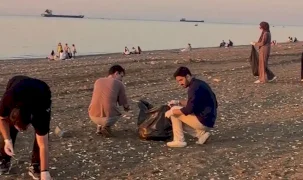 Trabzon'da Gençlik Meclisi’nden Ayasofya sahilinde çevre temizliği