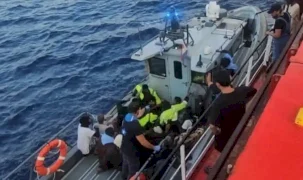 Türk bayraklı gemi 48 düzensiz göçmeni kurtardı