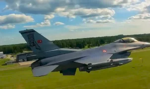 Türk F-16’ları Estonya semalarında