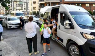 Türkiye'de ilk... İzmir'de fazla servis ücreti isteyen taşımacıya ağır yaptırım