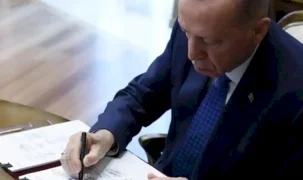Üç büyük şehirde komuta değişti