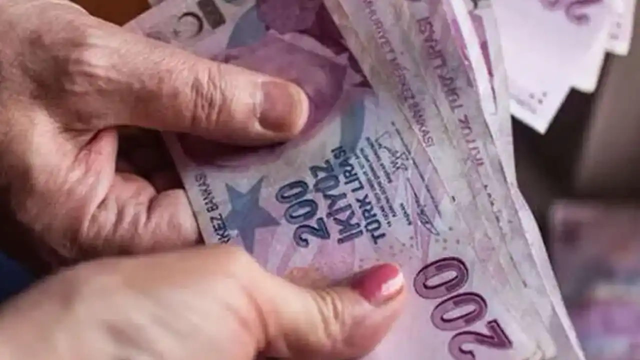 Yaşlı ve engelli aylıkları artışlı hesaplarda