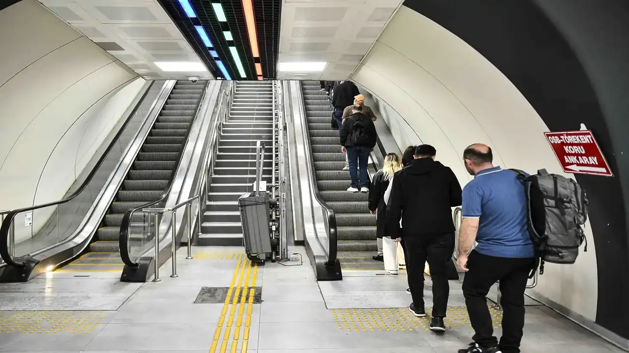 Ankara'da yürüyen merdivenlere sirenli uyarı sistemi
