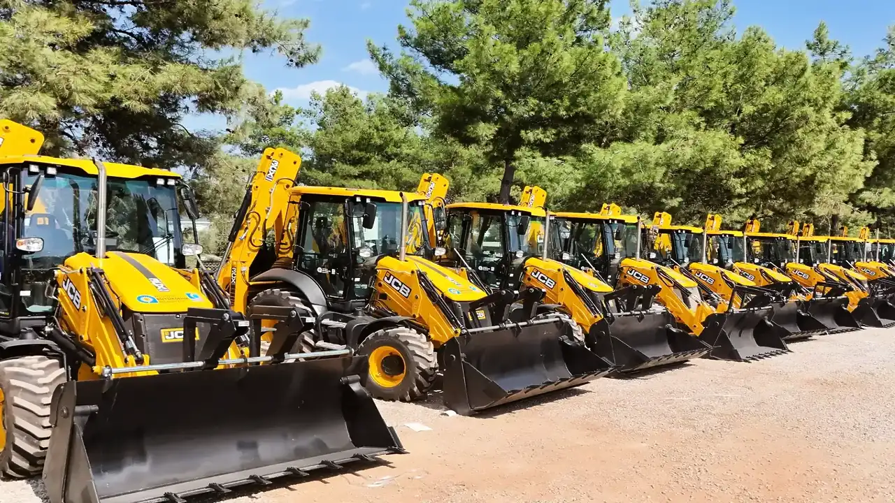 Antalya'da ASAT filosuna 30 yeni iş makinesi