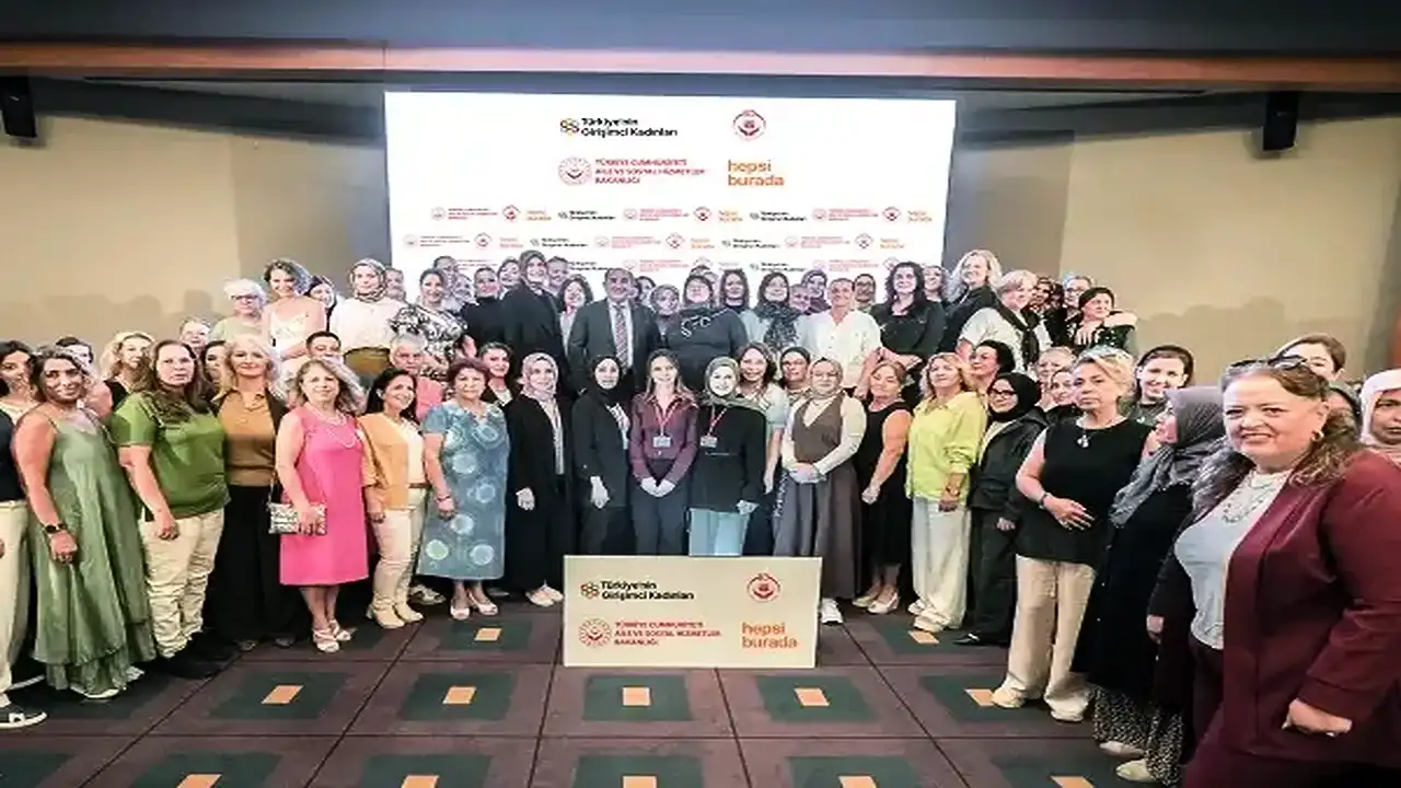 Antalya'daki girişimci kadınlar e-ticarette buluştu