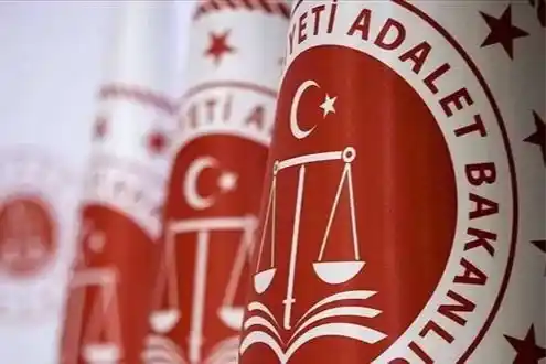 Bakan Gürlek açıkladı... Manisa'daki saldırganın anne, baba ve dedesi gözaltında!