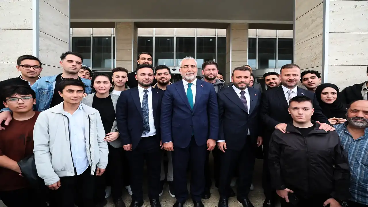Bakan Işıkhan Arnavutköy'de istihdam çalışmalarını inceledi