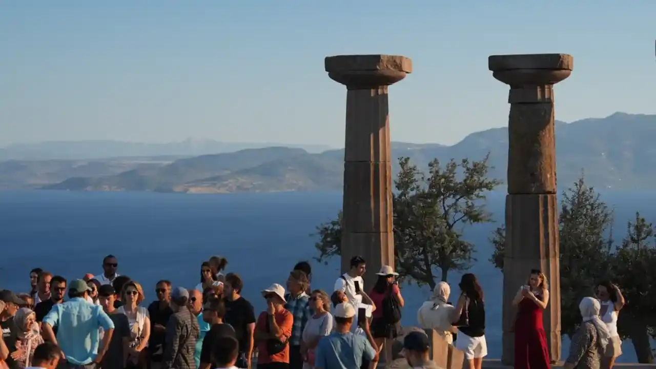 Çanakkale Kültür Yolu'nda Assos'un izleri arkeologlarla incelendi