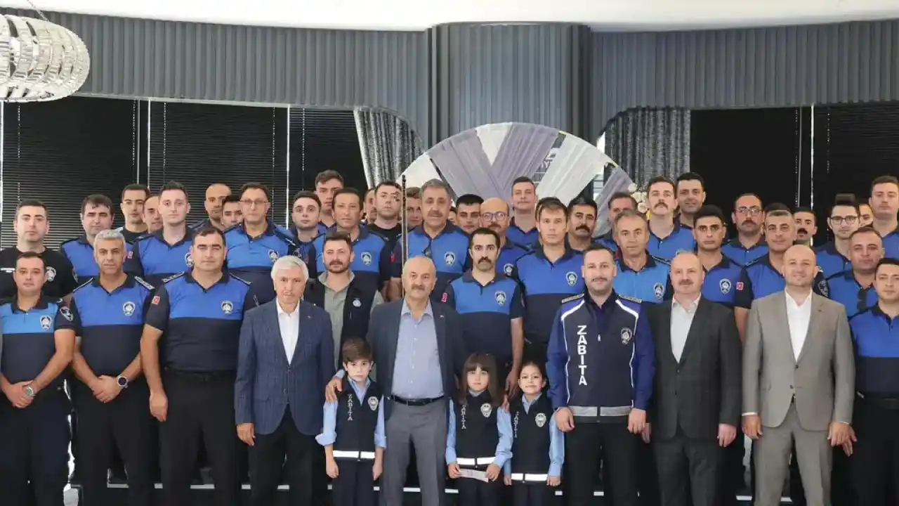 Gebze'de Başkan Büyükgöz Zabıta personeliyle buluştu