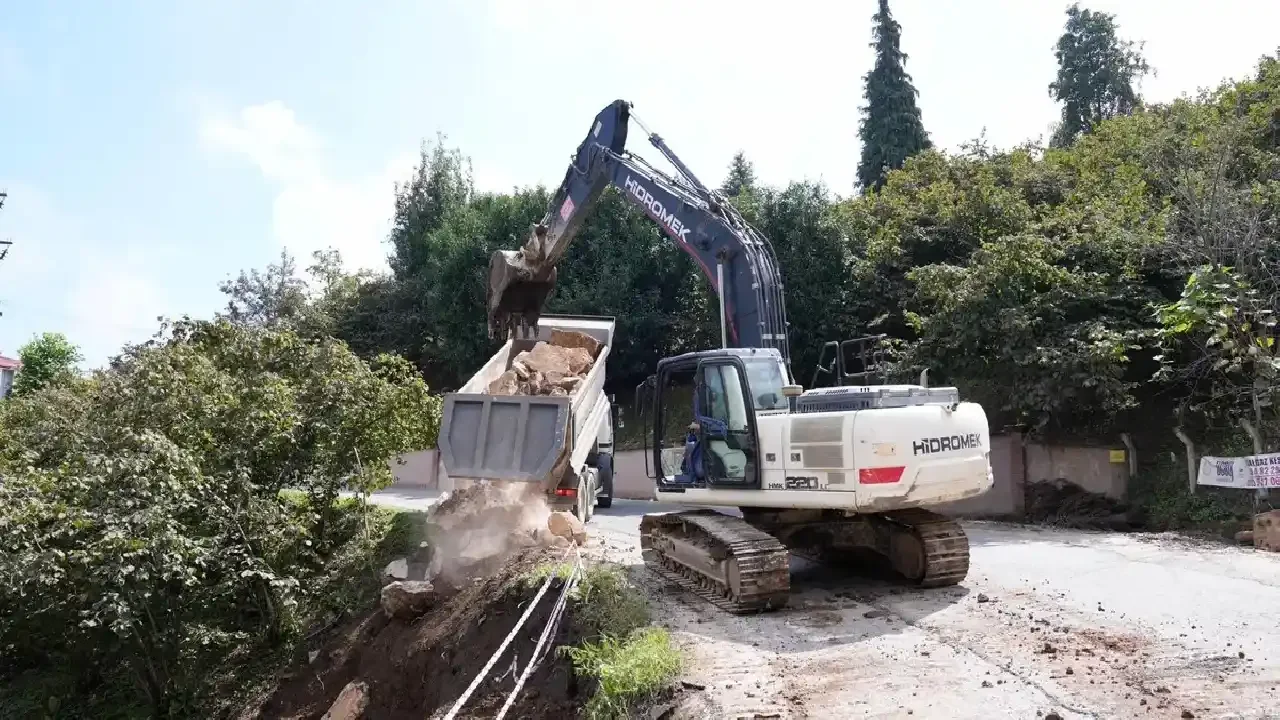 Giresun’da yol ve altyapı çalışmaları devam ediyor