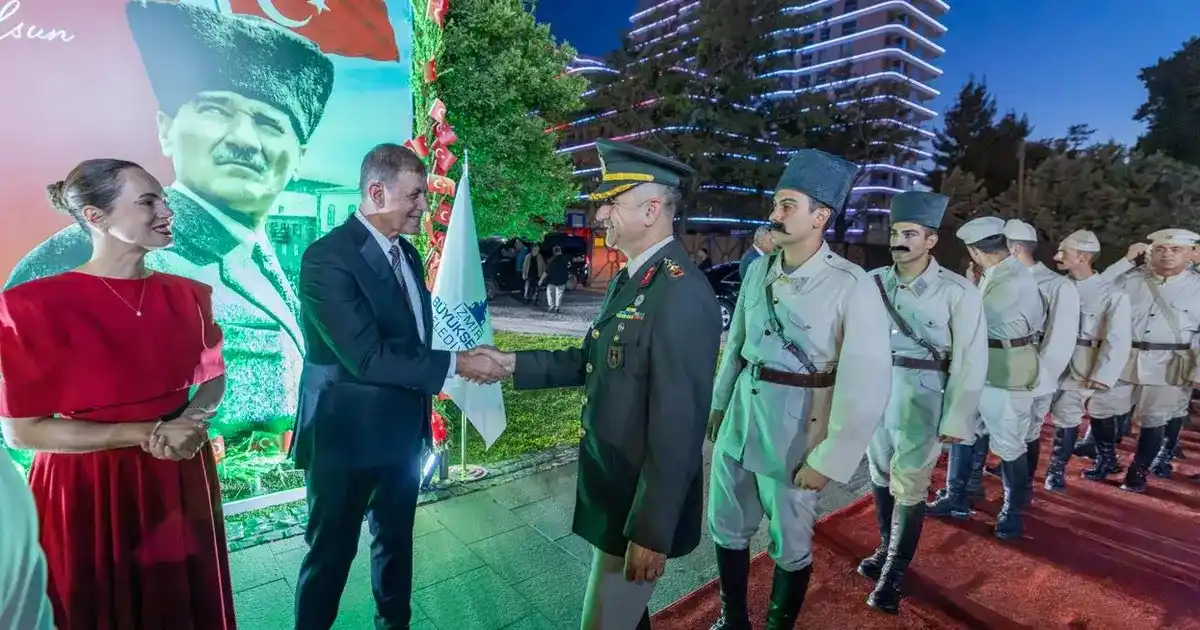 İzmir’de 9 Eylül coşkusu