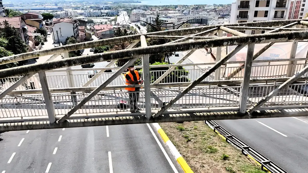 Kocaeli'de Santral Rampası çevre düzenlemesi sürüyor