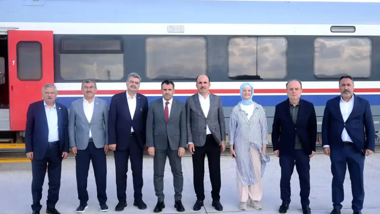 Konya Milletvekilleri raylı sistemleri yakından inceledi