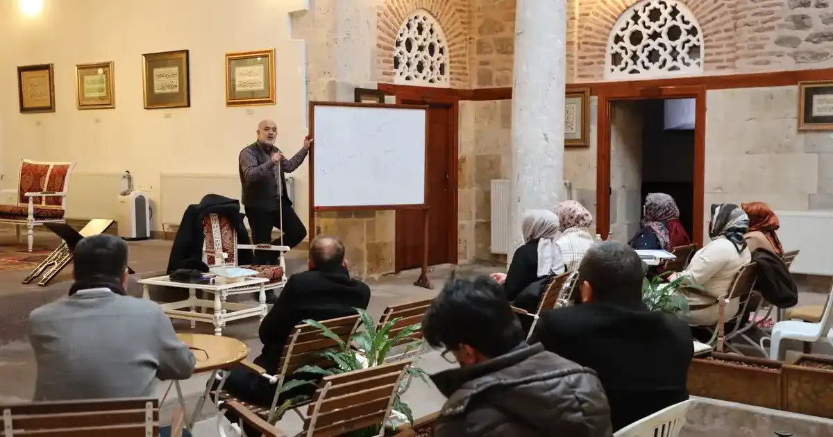 Konya'da KOMEK TİSA’da yeni dönem kayıtları başladı