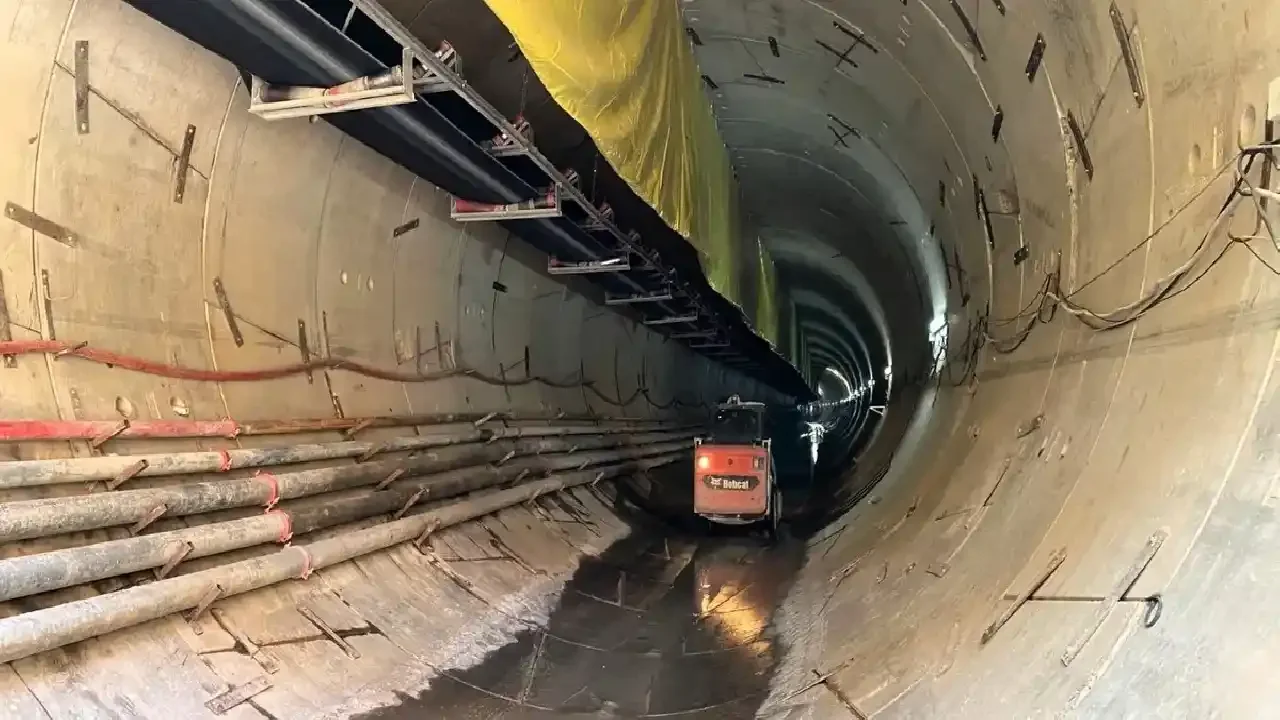 Körfezray’da Metro Tünelleri Hız Kesmeden Şehri Dönüştürüyor
