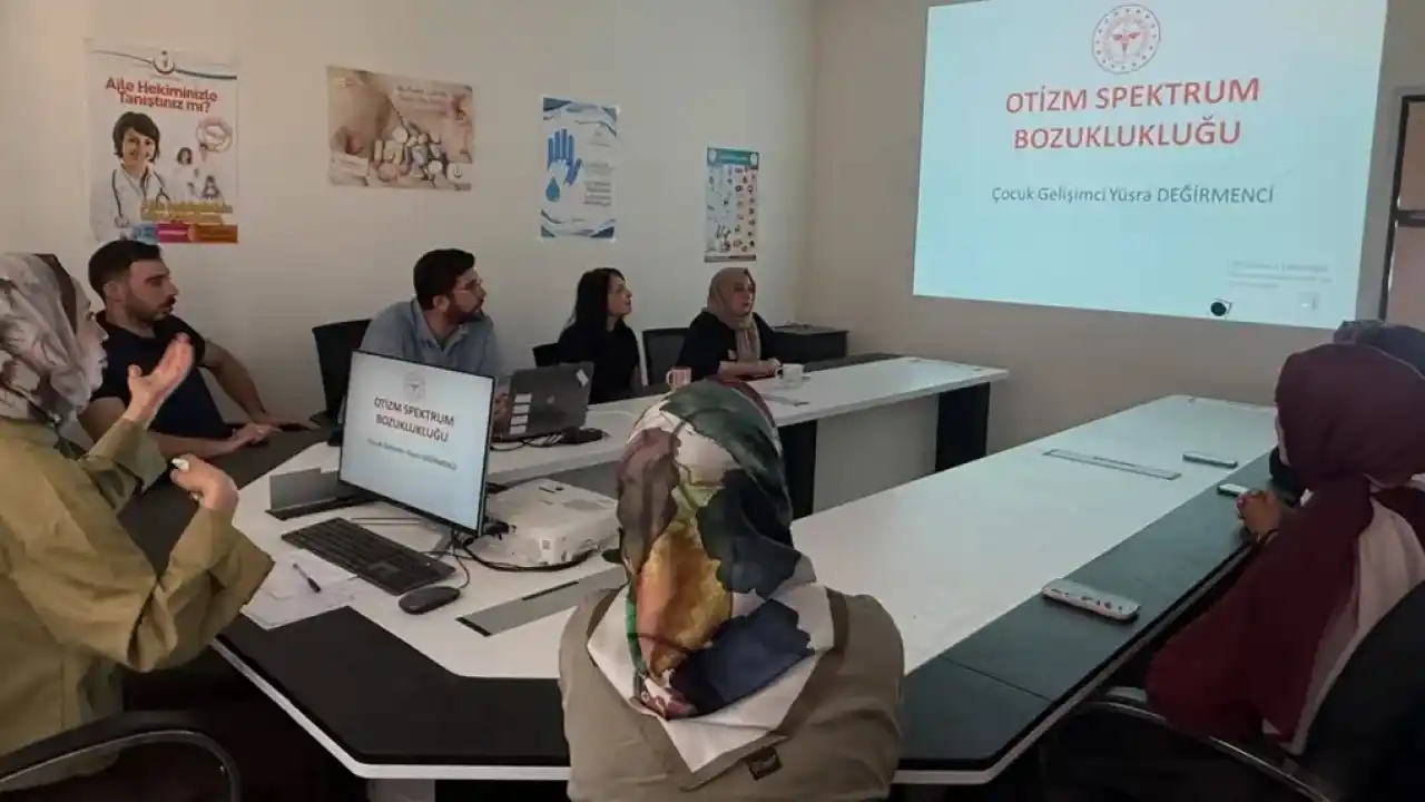 Kozluk’ta sağlık okuryazarlığını artırmaya yönelik eğitimler düzenlendi
