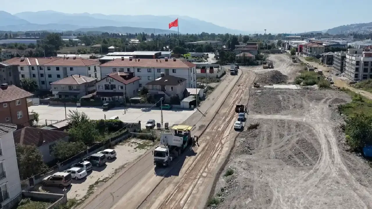 Sakarya'da Hanlı-OSB arası duble yolda çalışmalar hızlandı