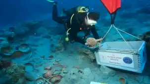 Antalya açıklarında 2 bin yıllık seramikler bulundu
