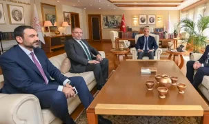 Bakan Ersoy ile Prof. Dr. Erhan Afyoncu'dan tarih ve kültür buluşması