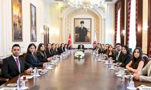 Bakan Gürlek adliye muhabirleriyle buluştu