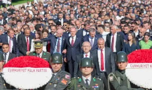 CHP’nin 103. kuruluş yıl dönümünde Anıtkabir’de anlamlı tören