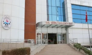 Çiğli'de belediyeden sonra Akvaryum Kafe’ye silahlı saldırı!