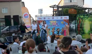 İstanbul Maltepe’de açık hava çocuk tiyatrosunda yaz finali gerçekleşti
