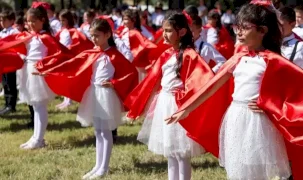 İzmir Aliağa’da eğitim öğretim yılı törenle başladı