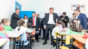 İzmir Büyükşehir Belediyesi Kızıloba İlkokulu'nu yeniledi