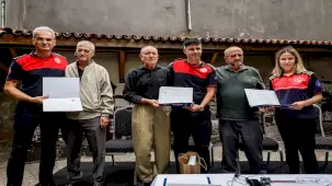 İzmir itfaiyesinde deneyimli isimler gençlerle buluştu
