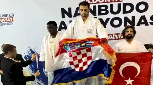İzmirli sporcu dünya şampiyonasında bronz kazandı
