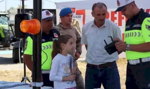 Jandarma ekipleri Sivas'ta fuarda bilgilendirdi