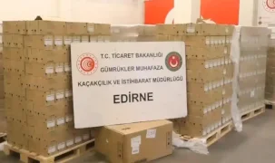 Kapıkule’de kaçakçılığa büyük darbe! Binlerce kaçak serum ve infüzyon seti ele geçirildi
