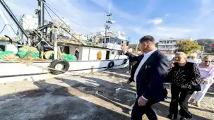 Karaburun'da balıkçılara destek ve saha sözü